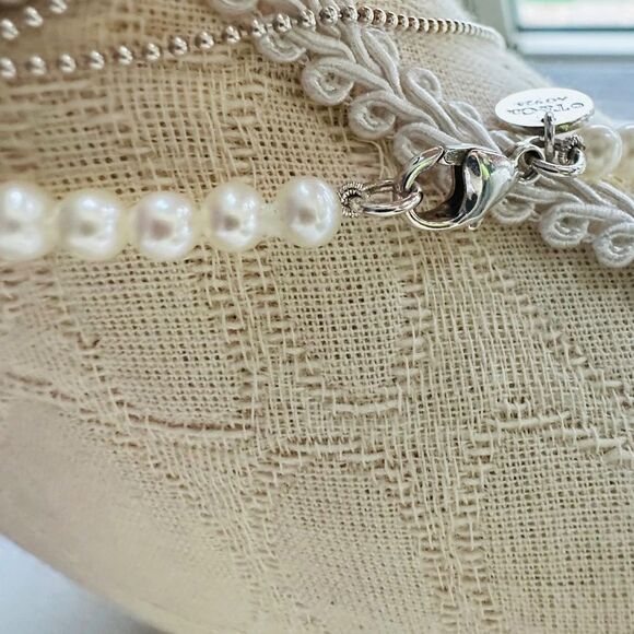 💖Tiffany & Co. Ziegfeld Collection Pearl Necklace 4-5mm each, 16 inches💖 - Picture 6 of 9